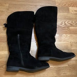 Cat & Jack suede girls boot with side zipper and bow tie in back